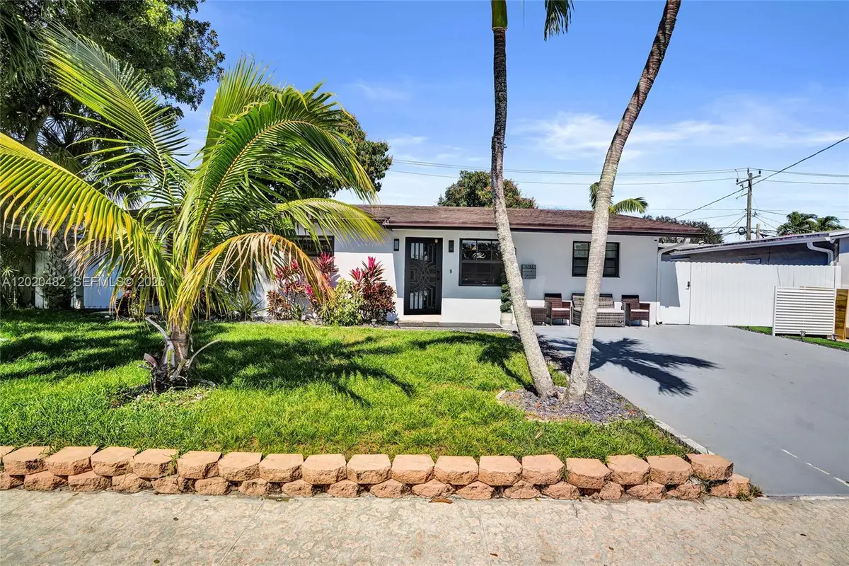 6761 Allen St, Hollywood, FL 33024 - #1