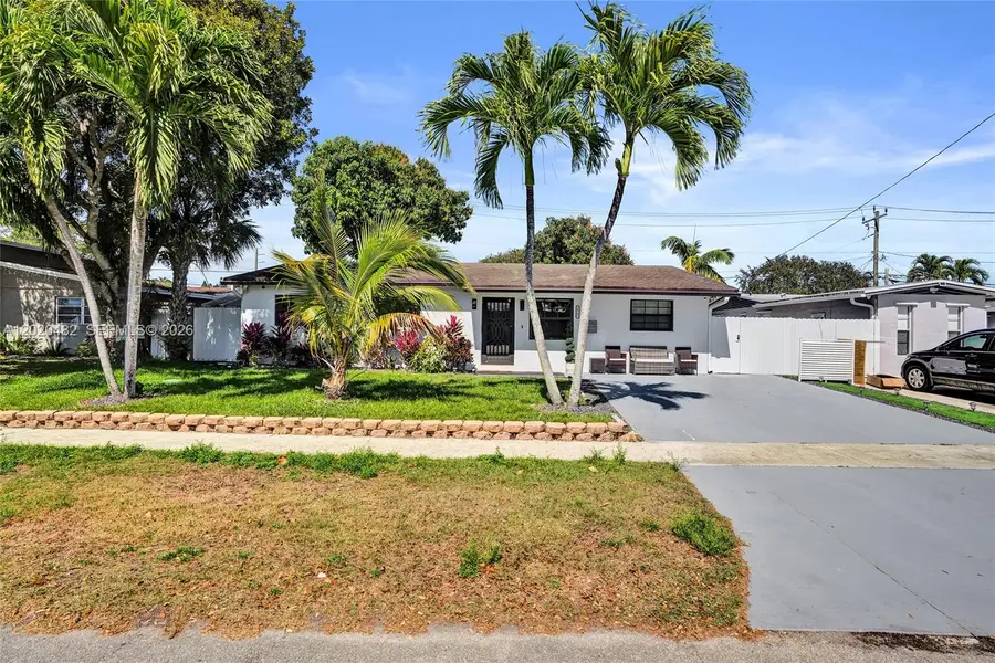 6761 Allen St, Hollywood, FL 33024 - #3
