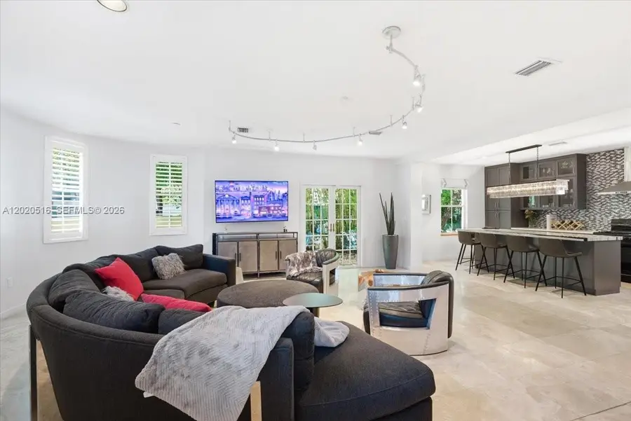 2917 Jackson Ave #6, Miami, FL 33133 - #2