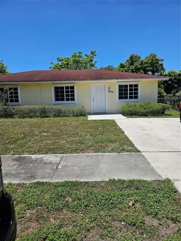 15700 NW 37th Pl, Miami Gardens, FL 33054