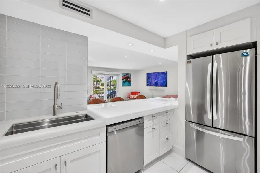 3909 N Ocean Blvd #107, Fort Lauderdale, FL 33308 - #2