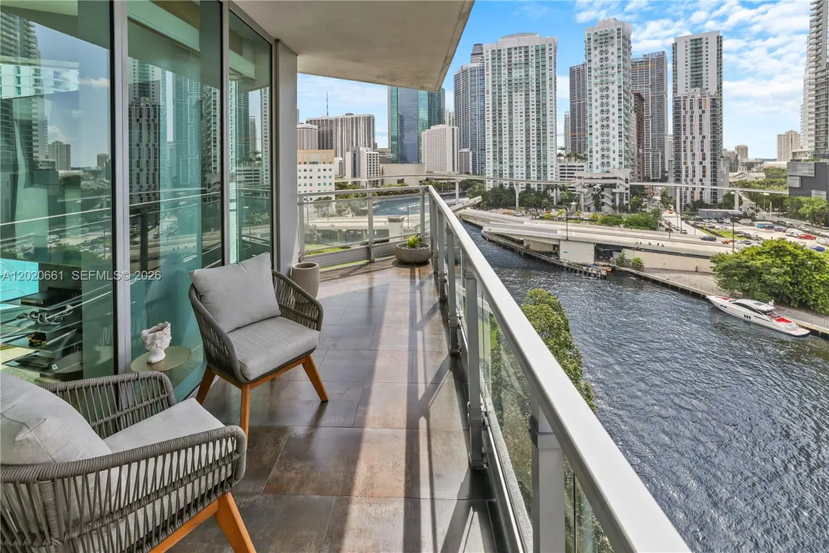 92 SW 3rd St #1201, Miami, FL 33130 - #1