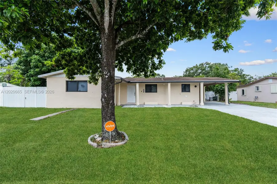 4700 NW 1st Ct, Plantation, FL 33317 - #2