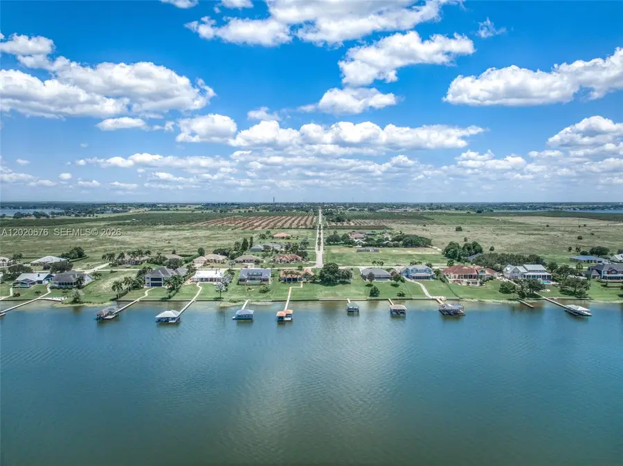 135 Sunset Pointe Blvd, Lake Placid, FL 33852 - #2