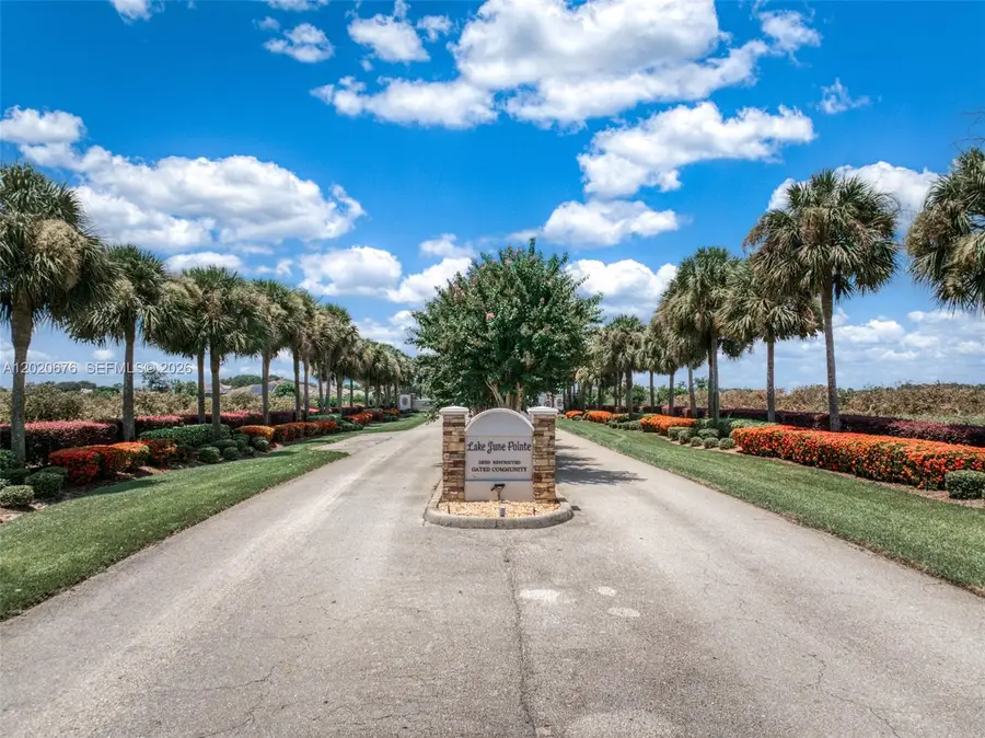 135 Sunset Pointe Blvd, Lake Placid, FL 33852 - #3