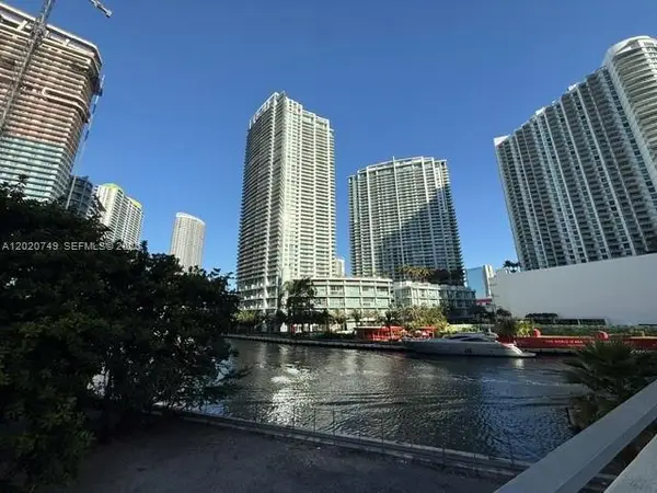 92 SW 3rd St #1804, Miami, FL 33130