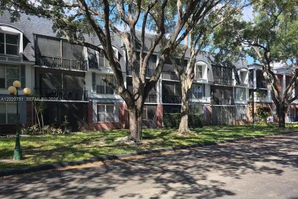 Address Withheld By Seller, Lauderhill, FL 33319