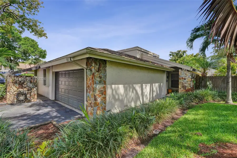 30 Cedar Rd, Hollywood, FL 33021 - #3