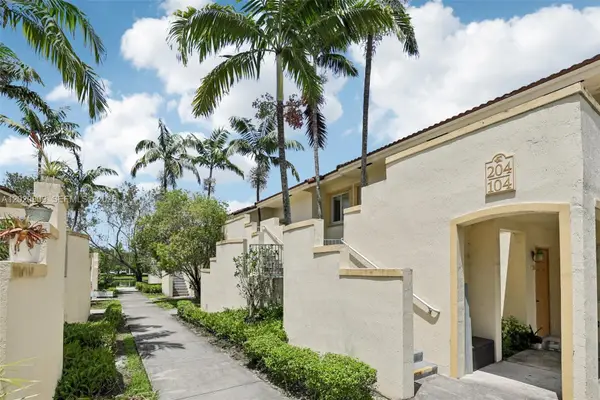 6235 SW 47th Mnr #201, Davie, FL 33314