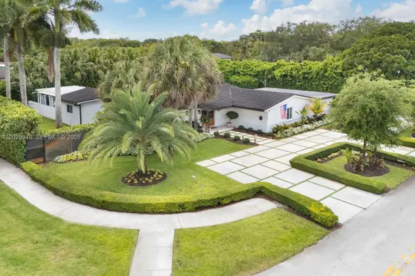 8200 SW 102nd St, Miami, FL 33156