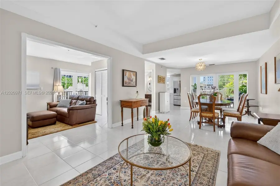 323 Navarre Ave #403, Coral Gables, FL 33134 - #2