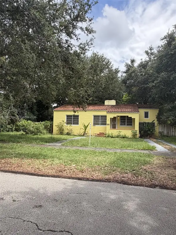 260 Hibiscus Dr, Miami Springs, FL 33166