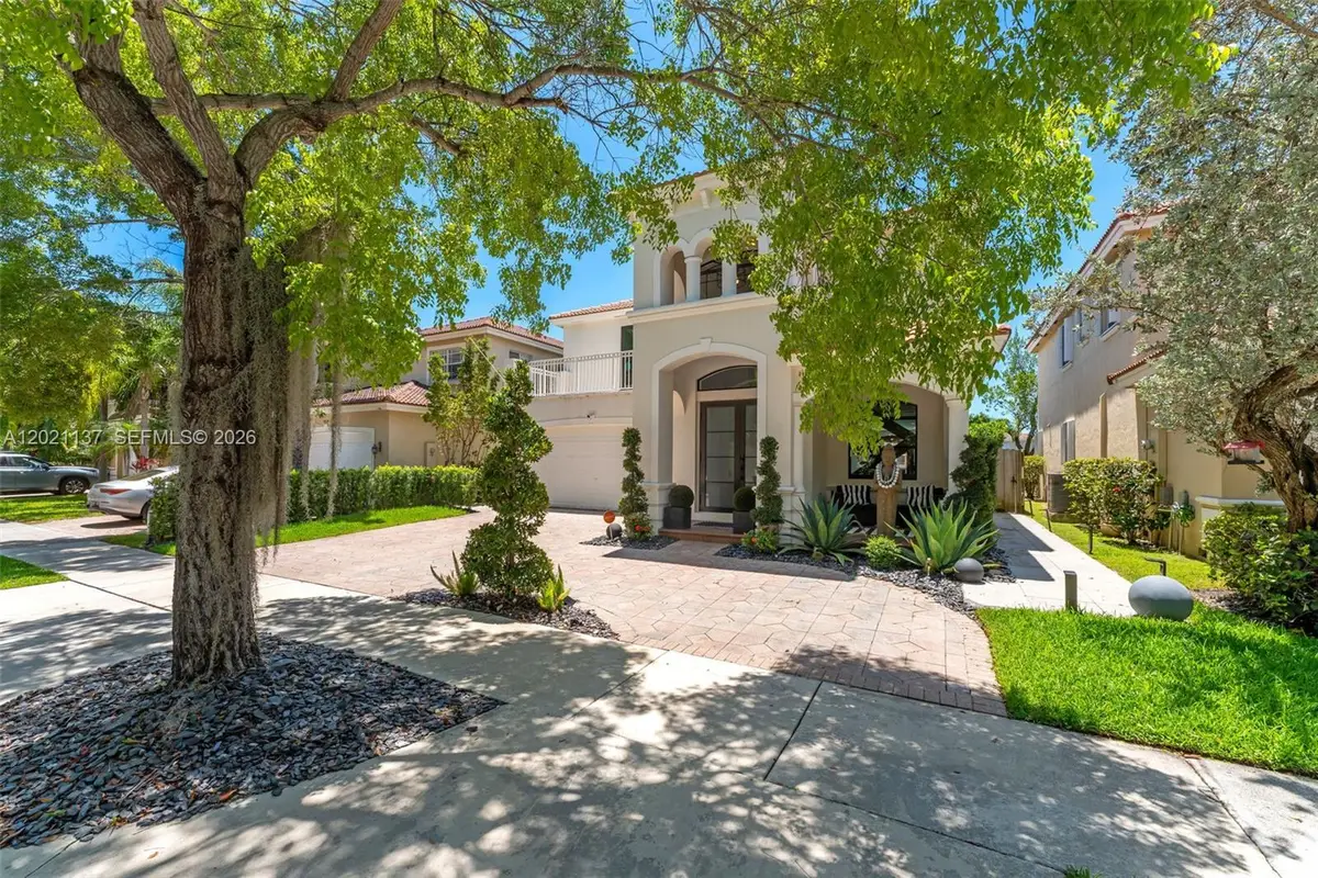 9024 SW 206th St, Cutler Bay, FL 33189 - #1