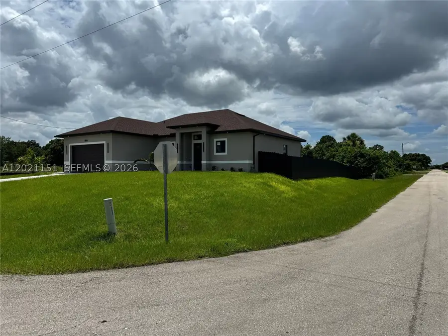 3115 2nd St Sw, Lehigh Acres, FL 33976 - #3
