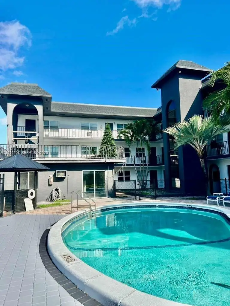 1100 NE 9th Ave #305, Fort Lauderdale, FL 33304 - #2