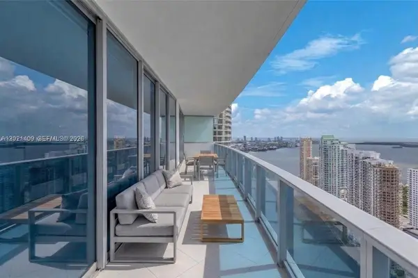 200 Biscayne Boulevard Way #5004, Miami, FL 33131
