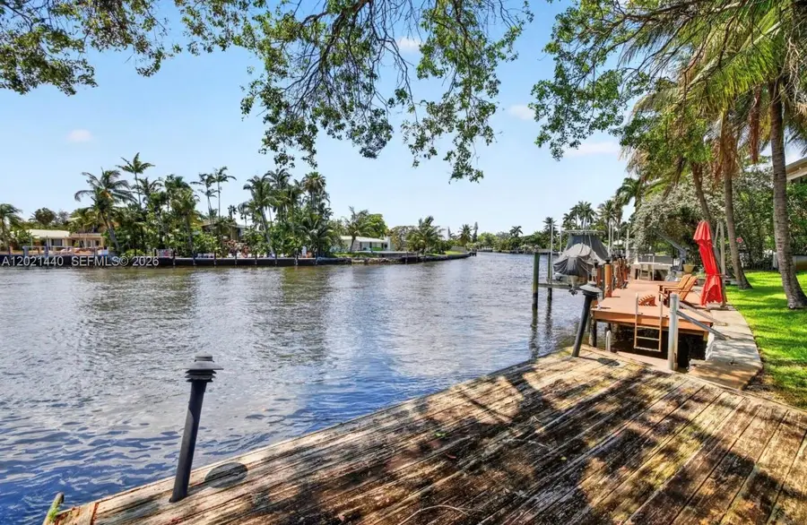 2433 Middle River Dr, Fort Lauderdale, FL 33305 - #3