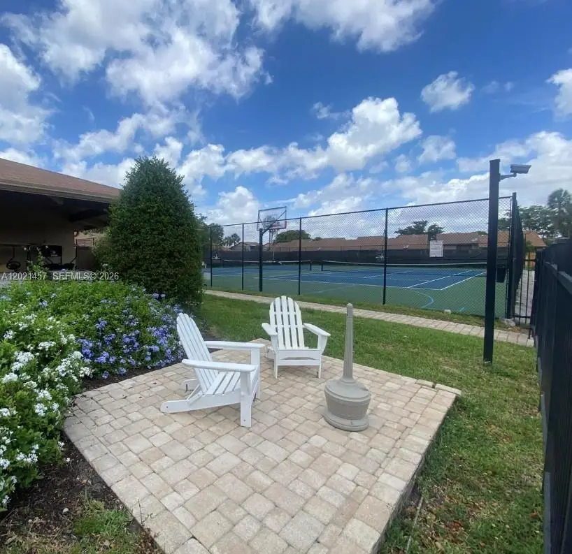 8015 SW 21st Ct, Davie, FL 33324 - #2