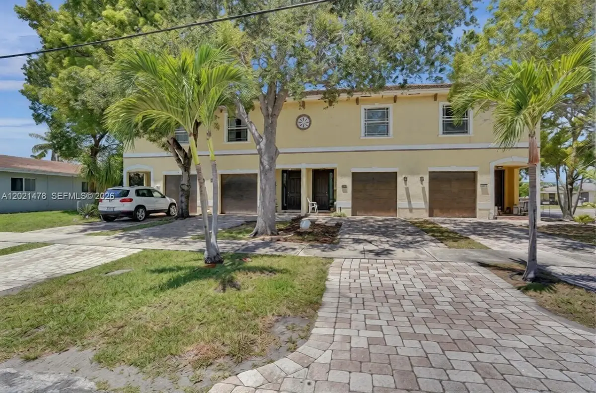 1247 NE 23rd Ave, Pompano Beach, FL 33062 - #1