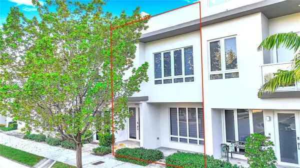 6400 NW 105th Pl, Doral, FL 33178