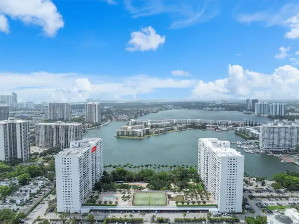 2851 NE 183rd St #2112E, Aventura, FL 33160