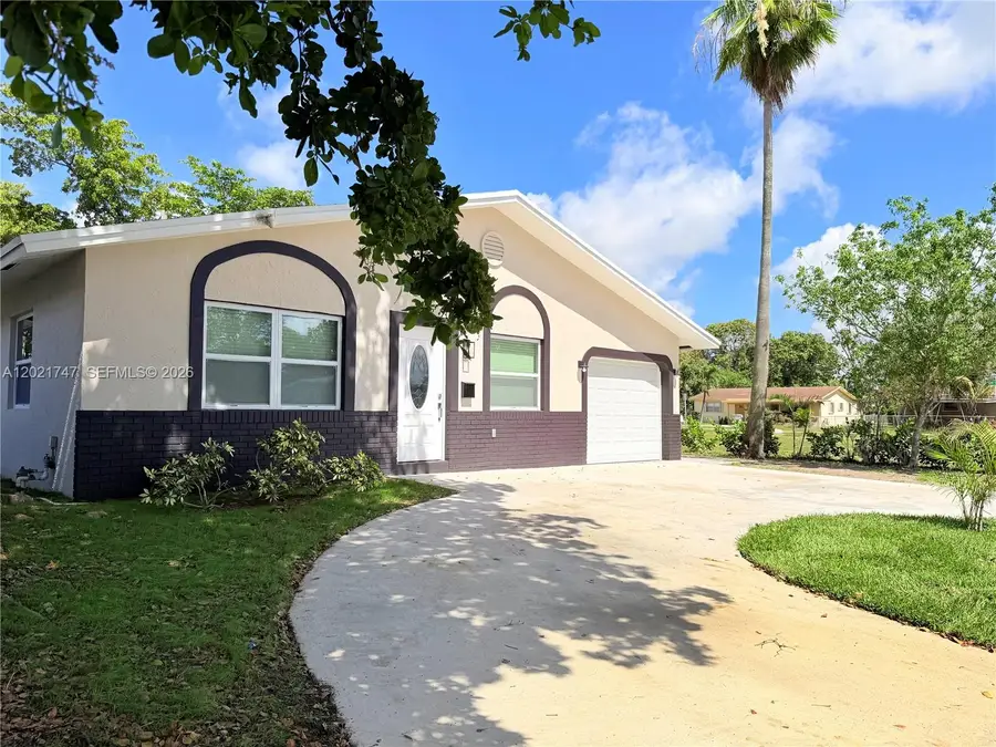 1555 NW 6th Ave, Pompano Beach, FL 33060 - #2