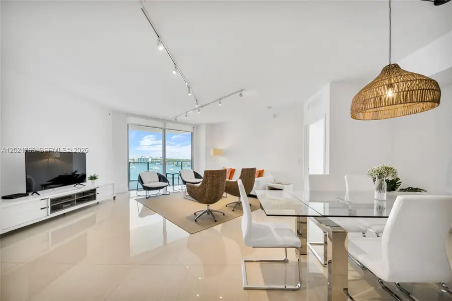 17301 Biscayne Blvd #907, North Miami Beach, FL 33160 - #3