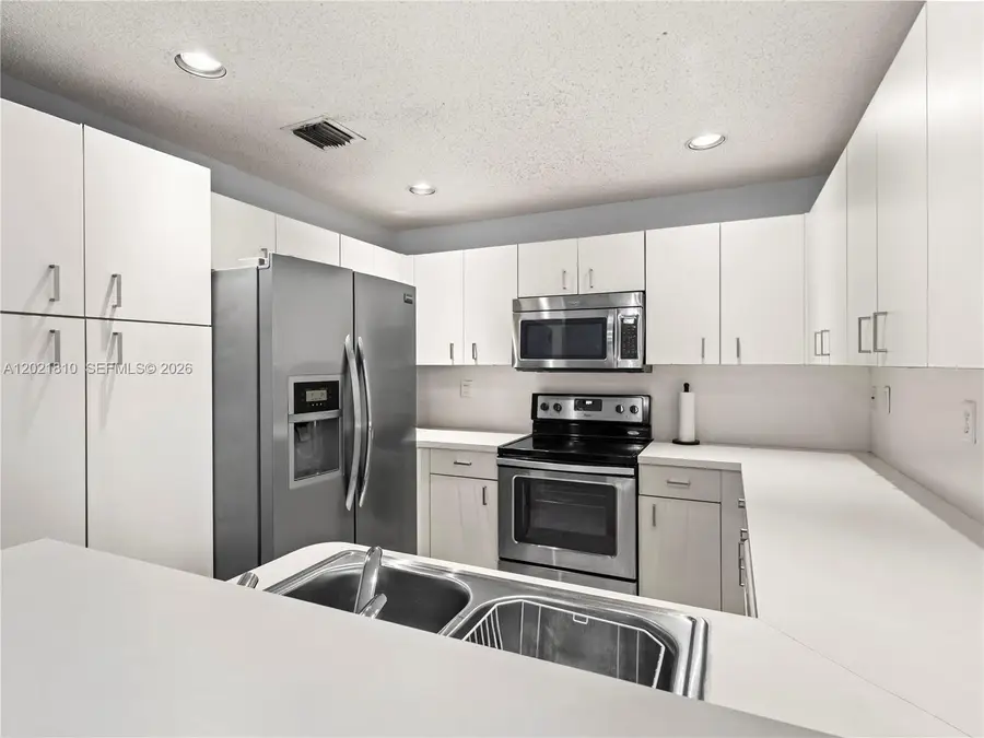 5033 NW 114th Ct, Doral, FL 33178 - #3