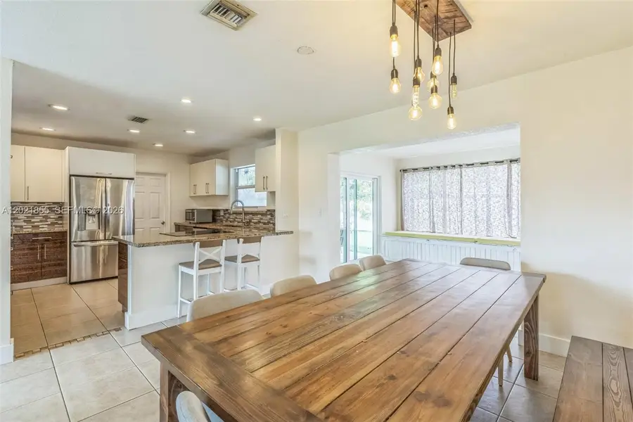 6931 SW 2nd St, Pembroke Pines, FL 33023 - #2
