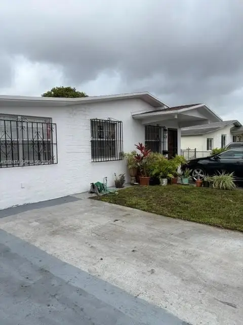 336 E 41st St, Hialeah, FL 33013 - #3