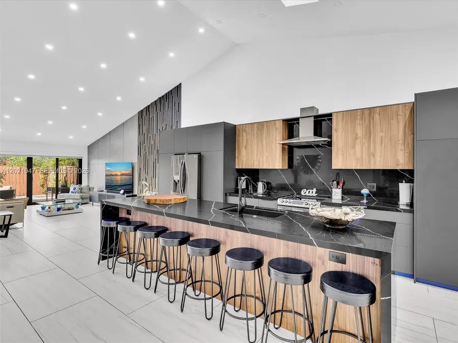 500 NE 199th Ter #7J, Miami, FL 33179 - #2