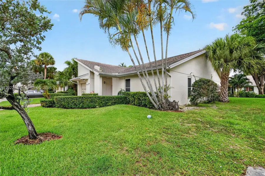 6989 Clover Ct, Lake Worth, FL 33467 - #2