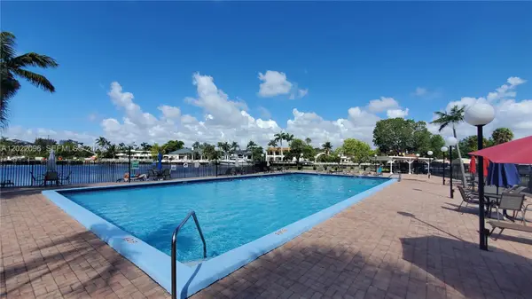 801 Three Islands Blvd #109, Hallandale Beach, FL 33009