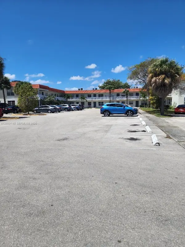 1331 S Dixie Hwy #316, Deerfield Beach, FL 33441