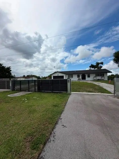 20465 SW 200th St, Miami, FL 33187