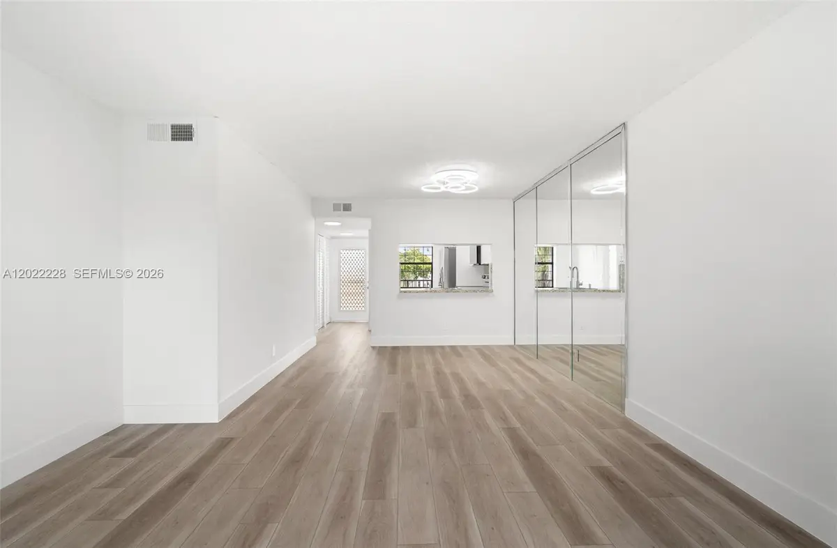 10130 Sunrise Lakes Blvd #210, Sunrise, FL 33322 - #1