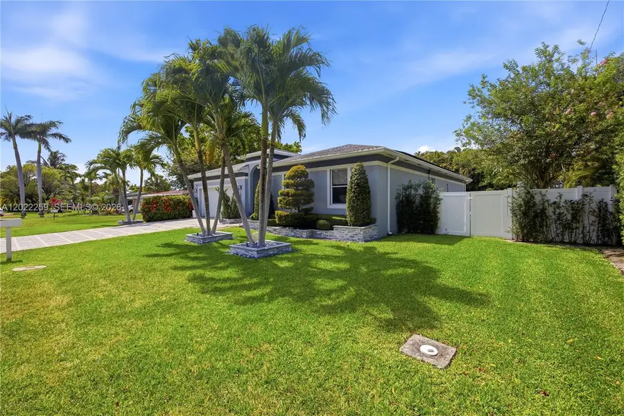 105 NE 28th Ct, Wilton Manors, FL 33334 - #3