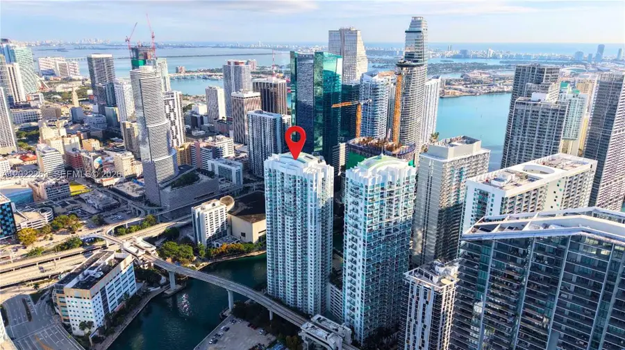 31 SE 5th St #203, Miami, FL 33131 - #2