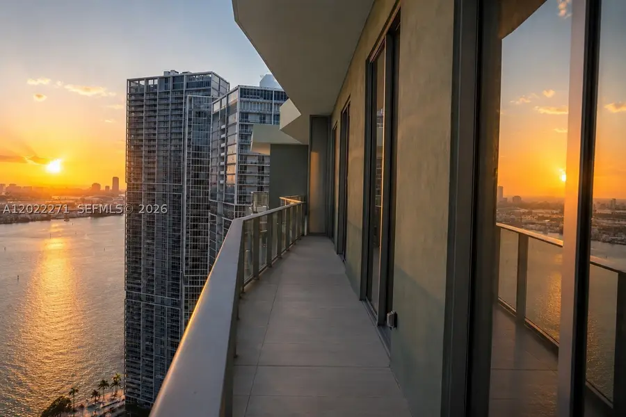 77 SE 5 St #UPH03, Miami, FL 33131 - #2