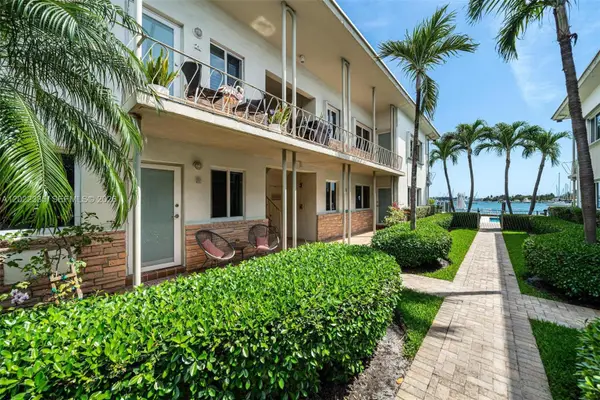 1130 Venetian Way #1E, Miami Beach, FL 33139