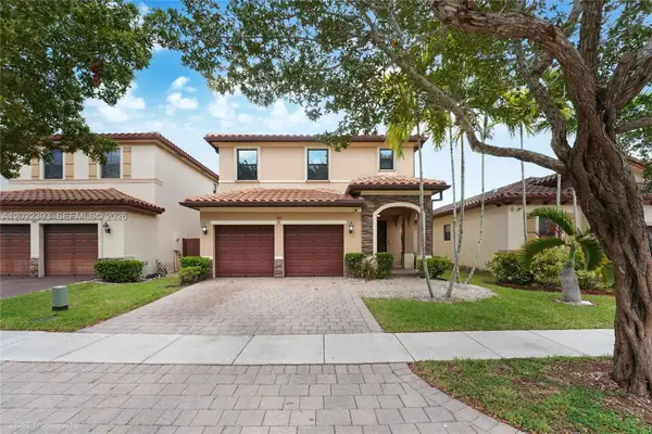 589 W 34th Ter, Homestead, FL 33033