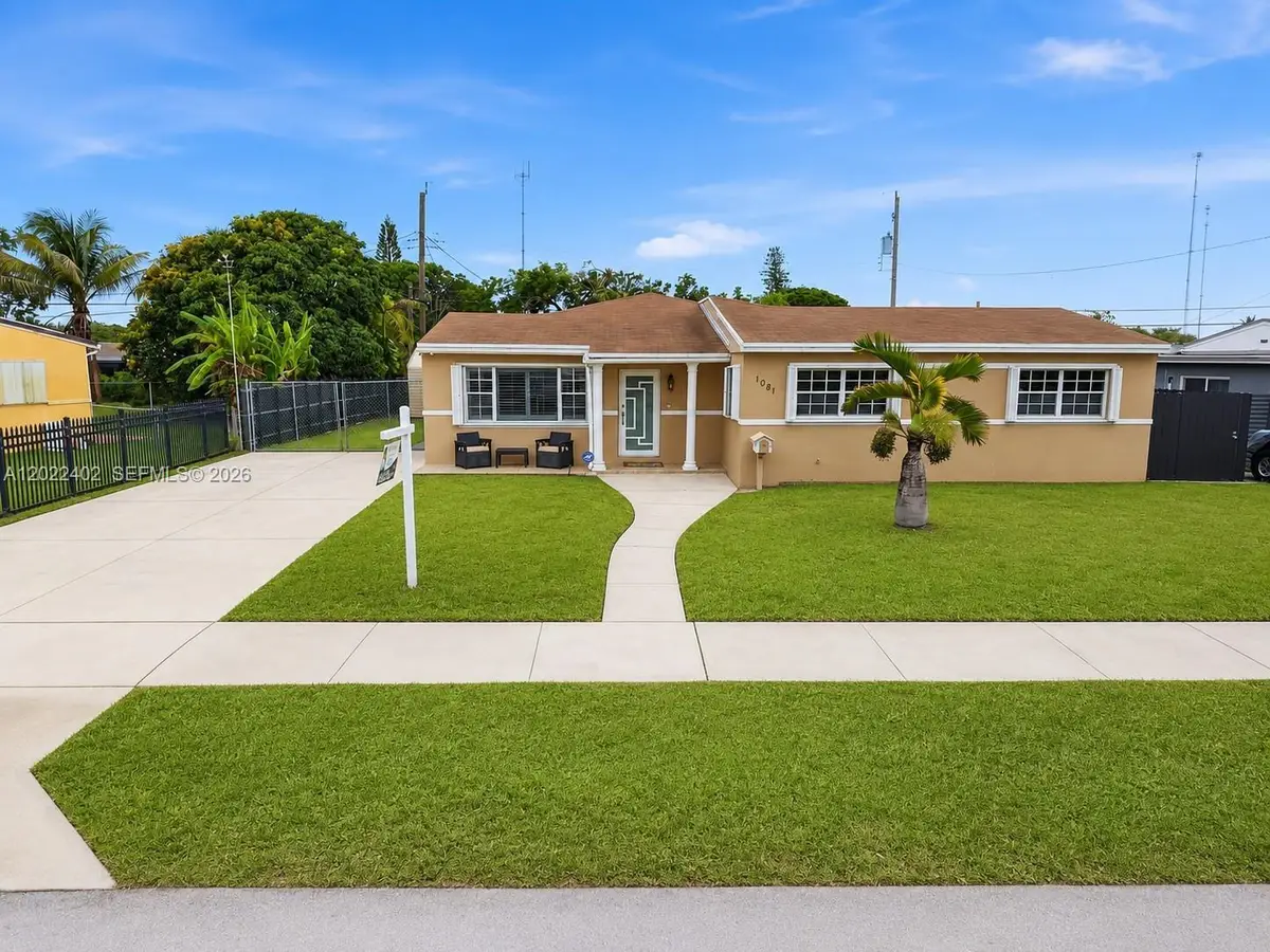 1081 NW 198th St, Miami Gardens, FL 33169 - #1