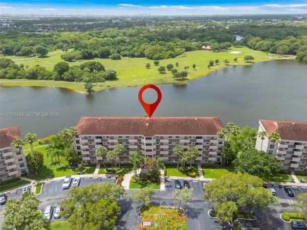 2767 Carambola Cir #402, Coconut Creek, FL 33066