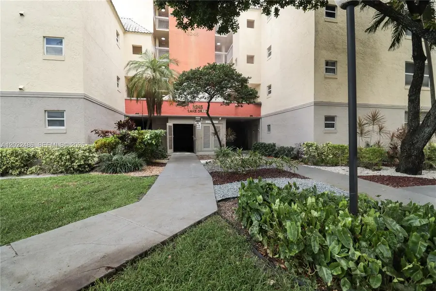 8245 Lake Dr #308, Doral, FL 33166 - #2