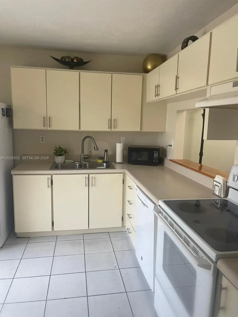 9880 Hammocks Blvd #101-43, Miami, FL 33196 - #3