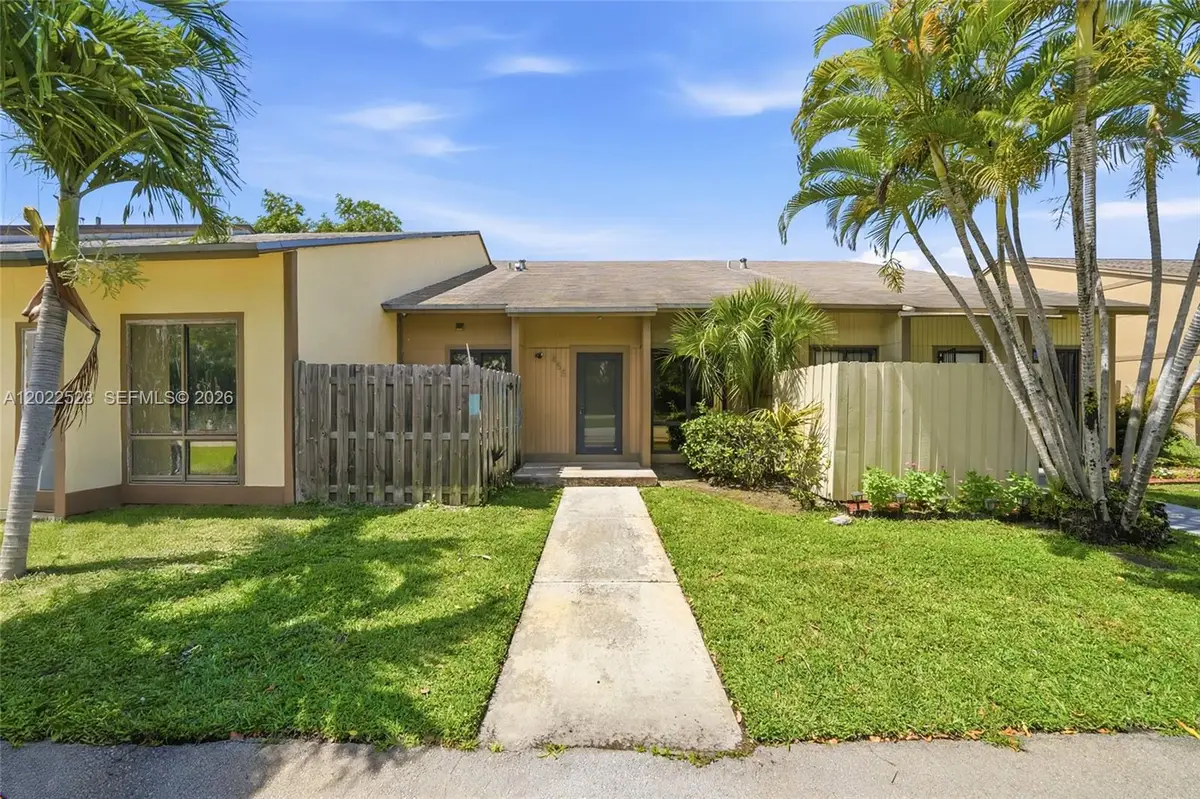 455 NE 210th Ter, Miami, FL 33179 - #1