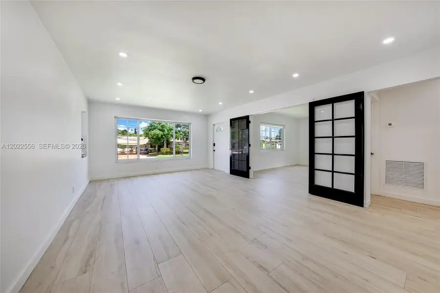 716 SW 5th Ave, Hallandale Beach, FL 33009 - #2