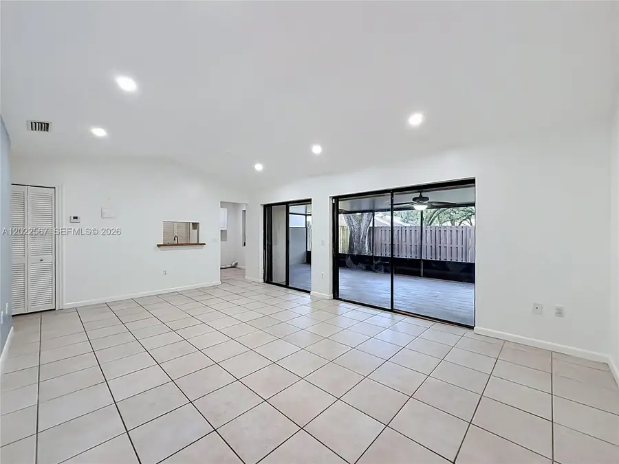 1571 NW 96th Way, Pembroke Pines, FL 33024 - #3