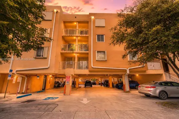 814 NW 36th Ave #302, Miami, FL 33125
