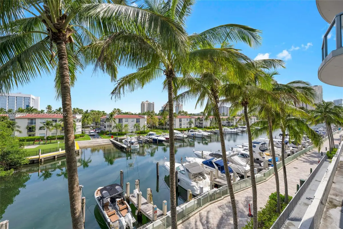 3029 NE 188th St #301, Aventura, FL 33180 - #1